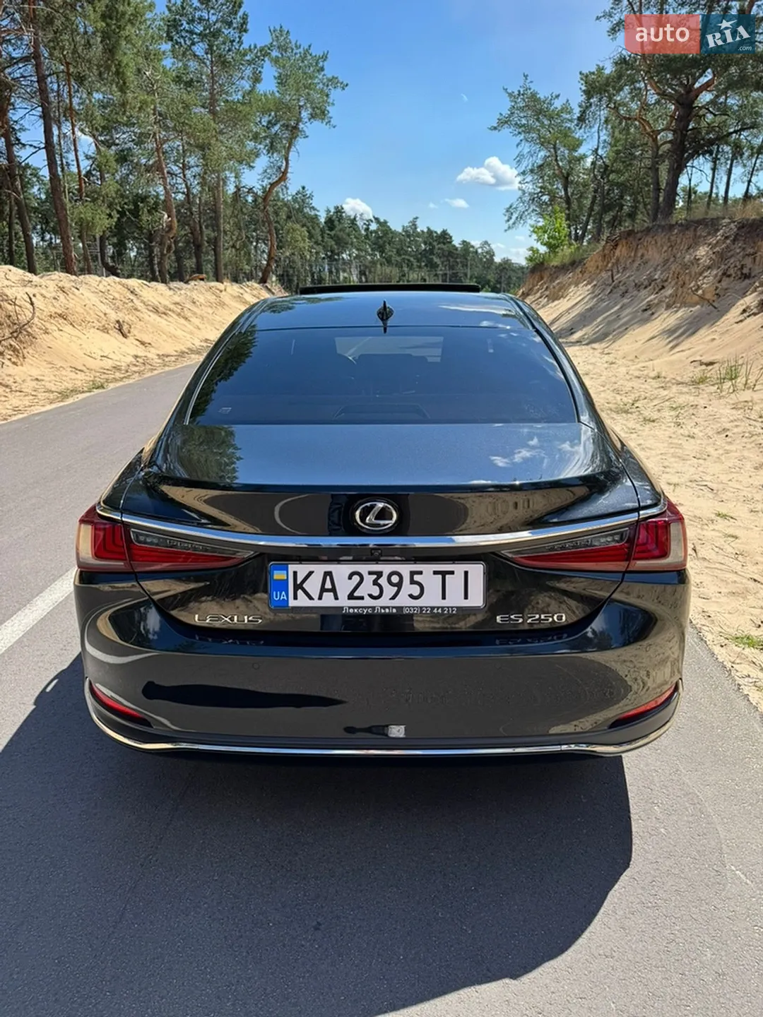 2019 Lexus ES - мініатюра 8
