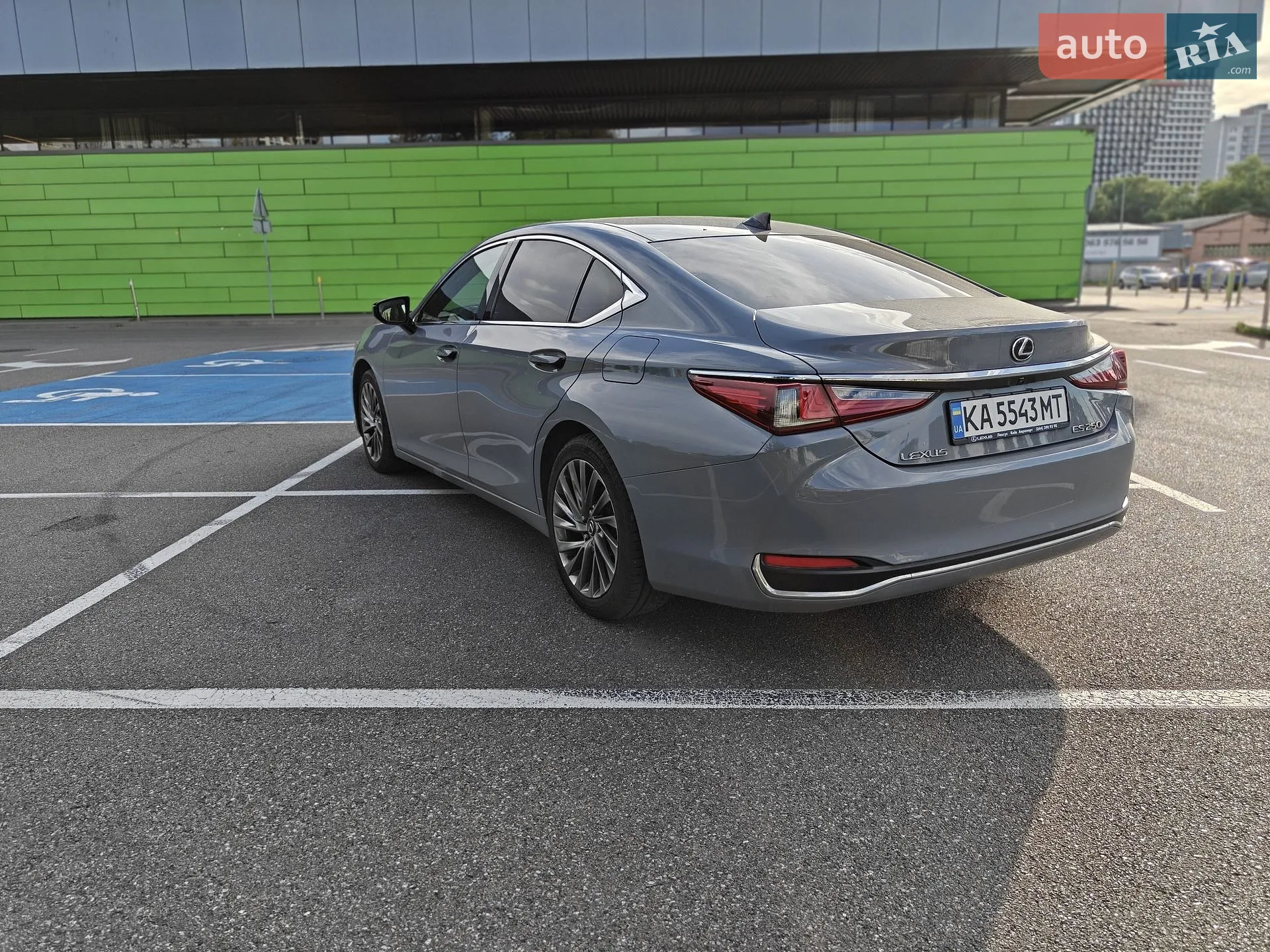 2021 Lexus ES - мініатюра 16