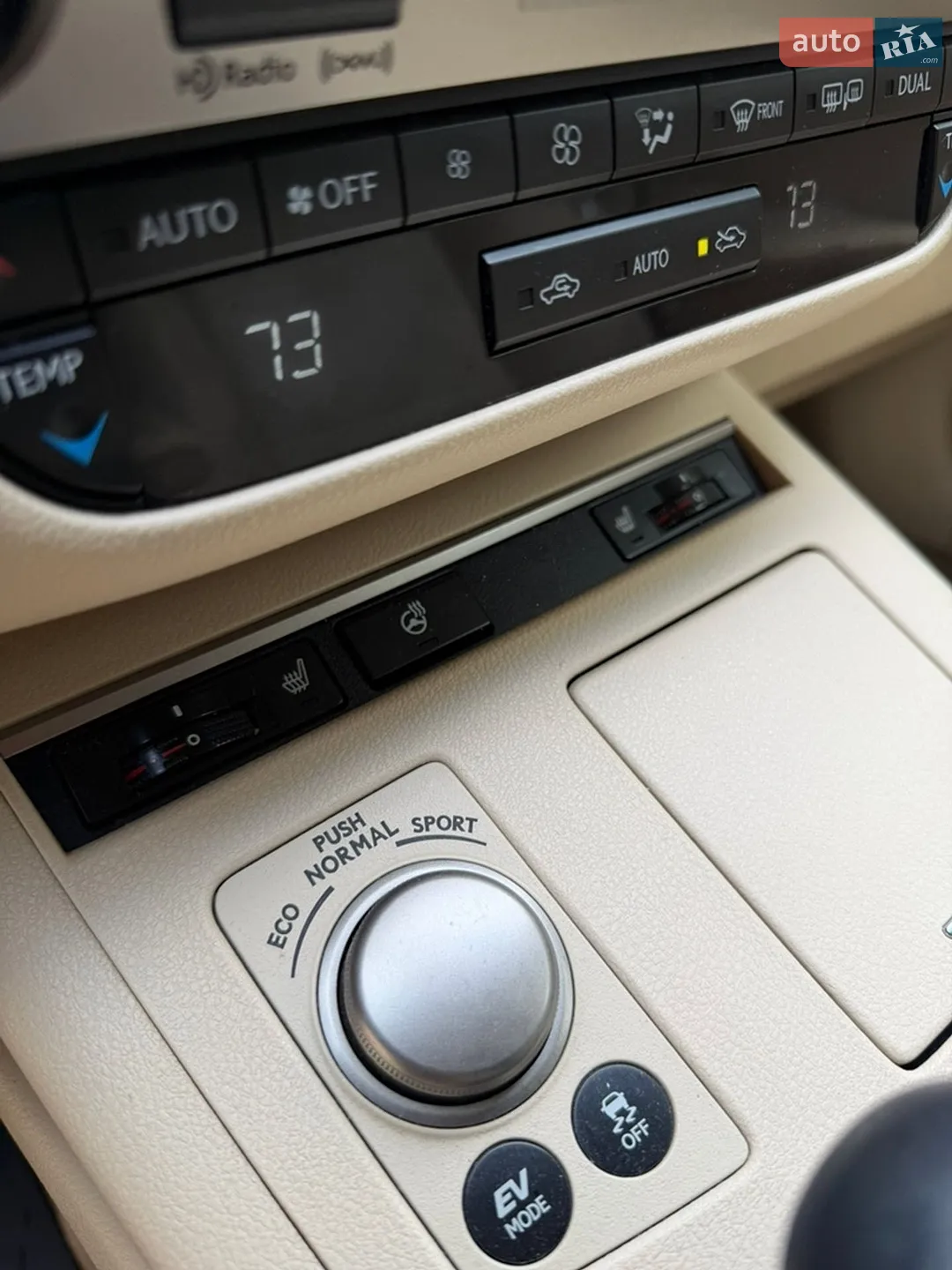 2012 Lexus ES - мініатюра 15