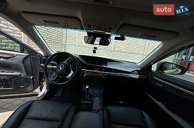 Седан Lexus ES 2016 в Одесі
