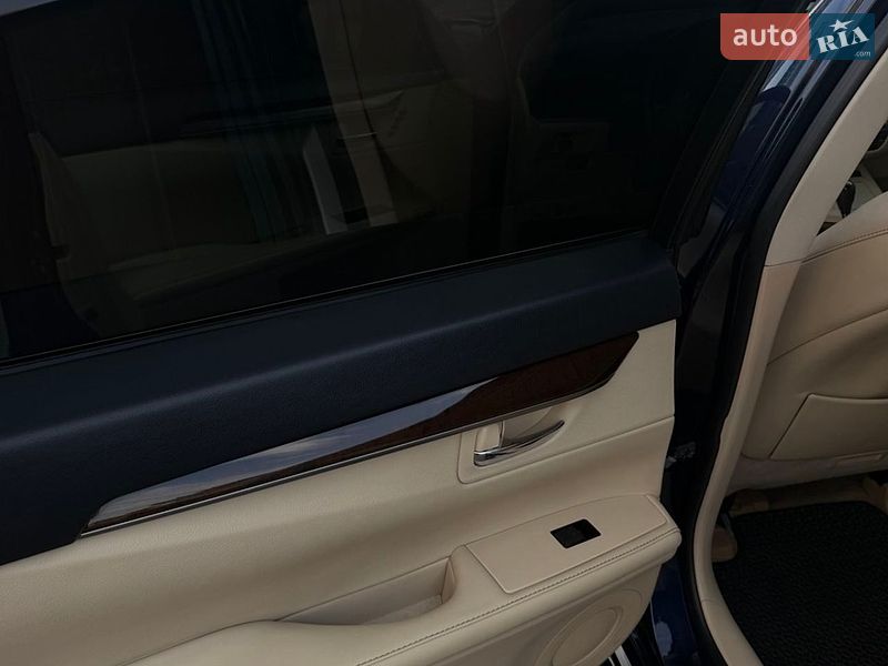 Седан Lexus ES 2015 в Одесі