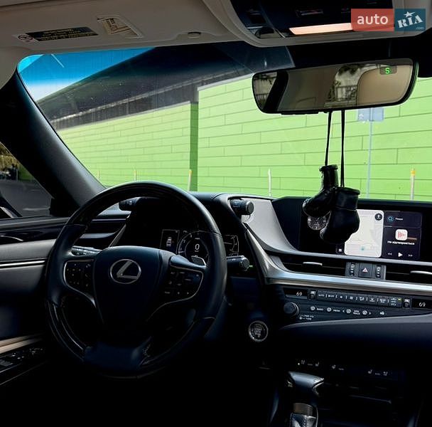 Седан Lexus ES 2020 в Києві