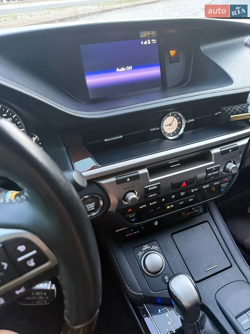 2017 Lexus ES - мініатюра 31