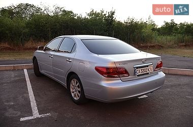 Седан Lexus ES 2005 в Умани