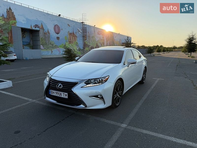 Lexus ES 2017