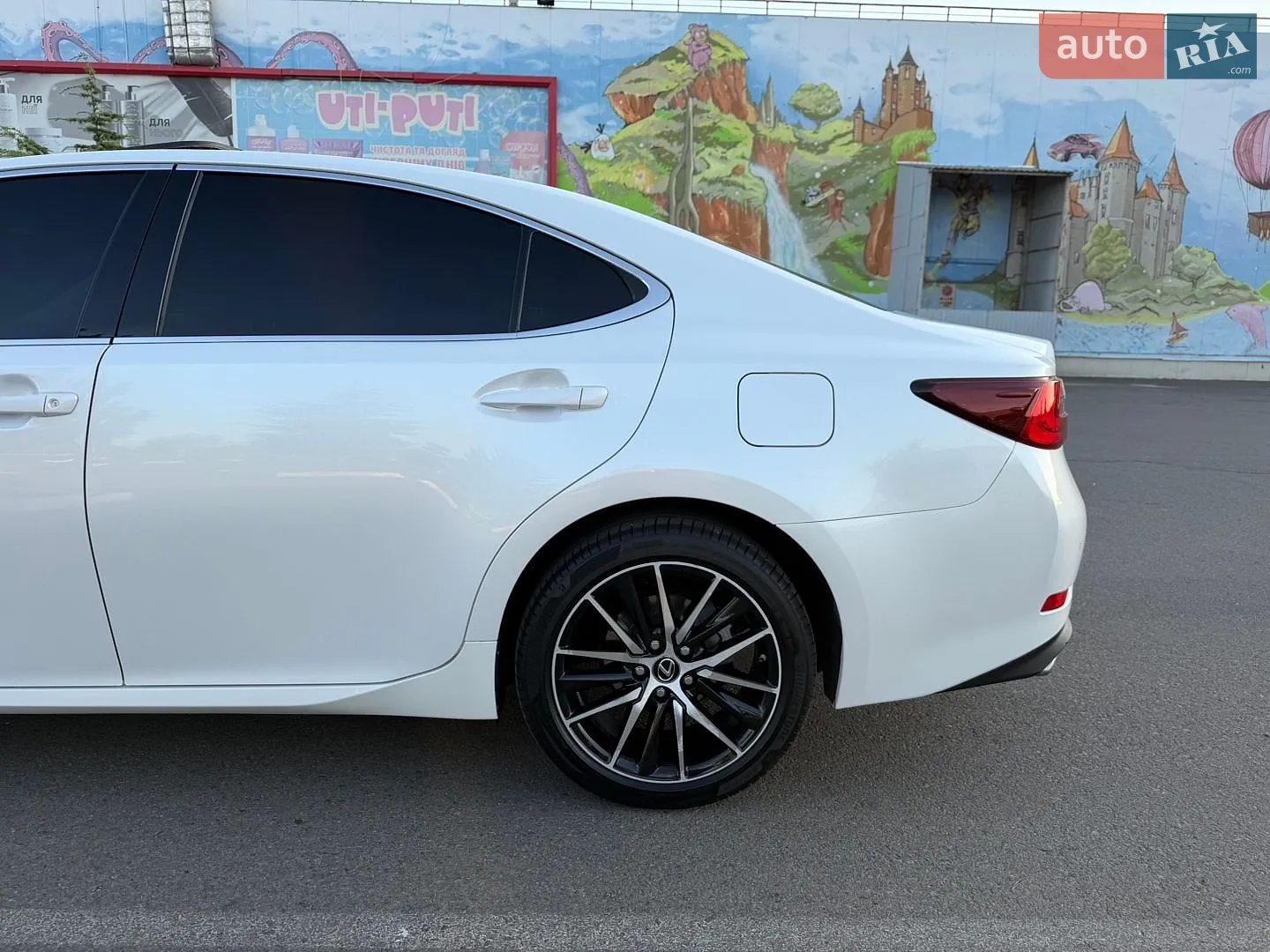 2017 Lexus ES - мініатюра 14
