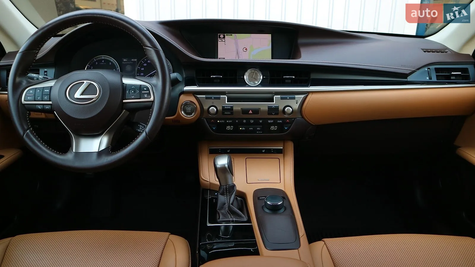 2017 Lexus ES - мініатюра 8