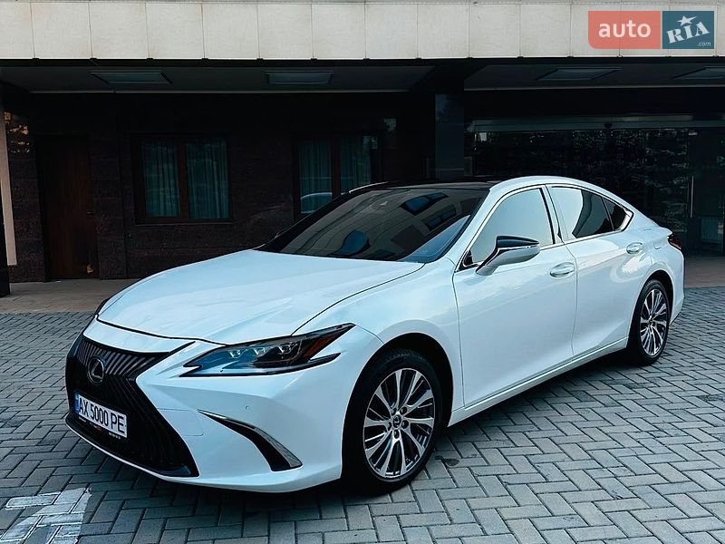 Седан Lexus ES 2018 в Харькове