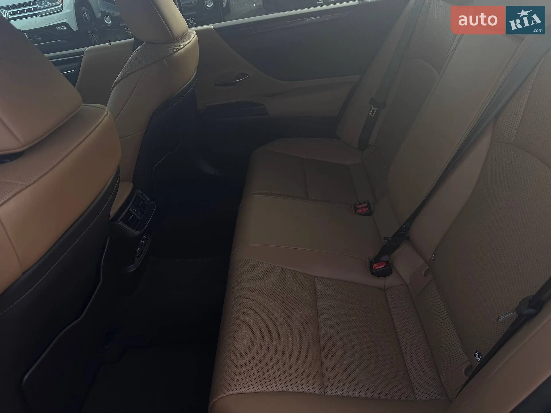 2019 Lexus ES - мініатюра 24