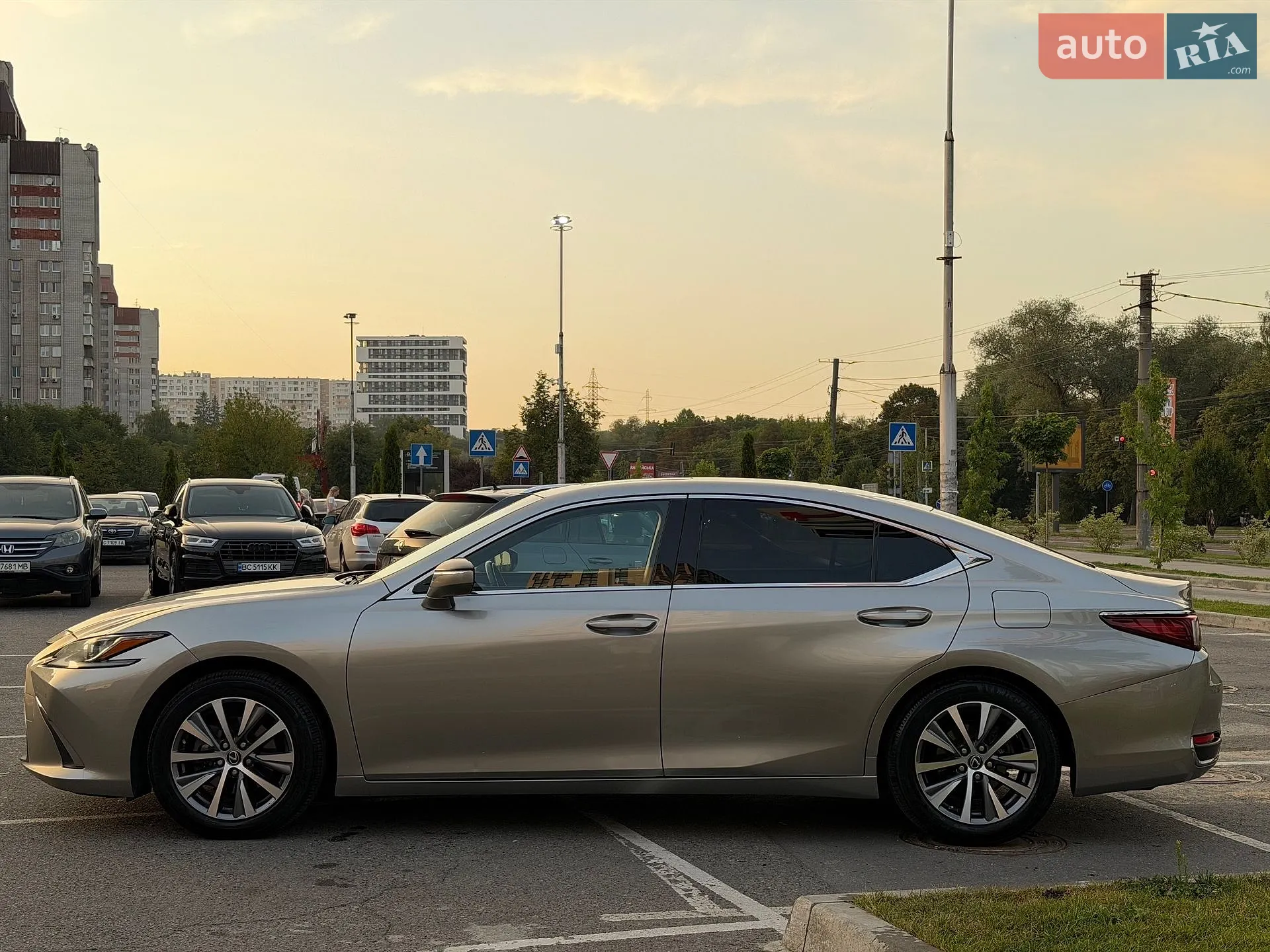 2018 Lexus ES - мініатюра 4