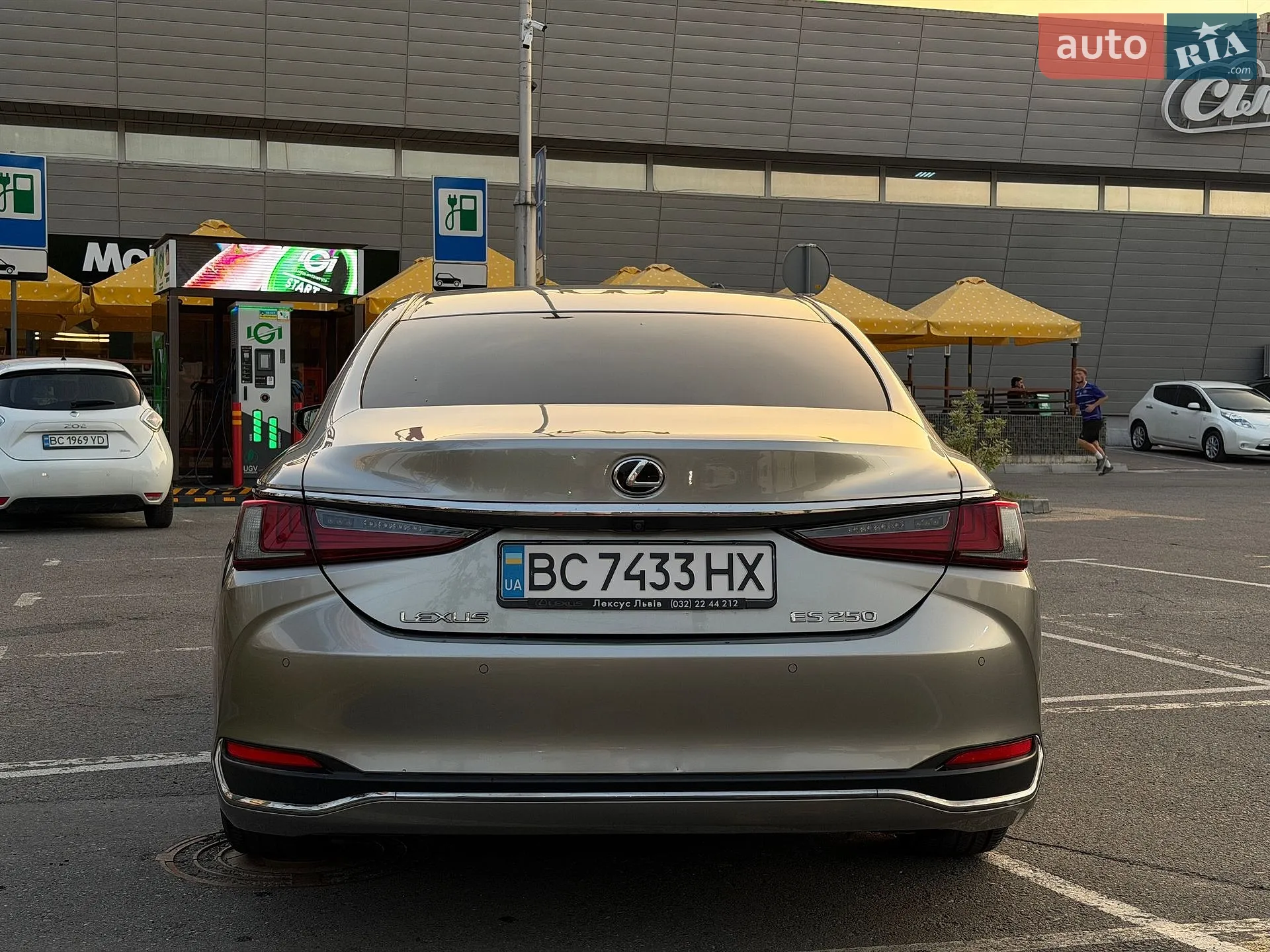2018 Lexus ES - мініатюра 5