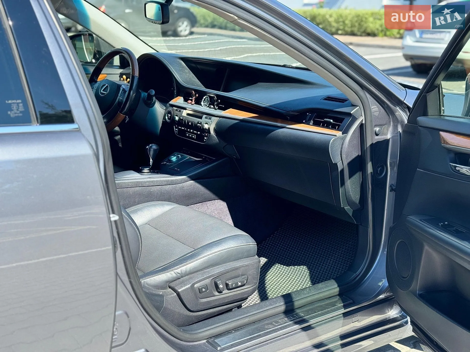 2015 Lexus ES - мініатюра 11