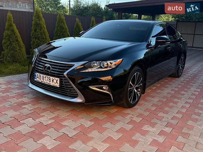 Lexus ES