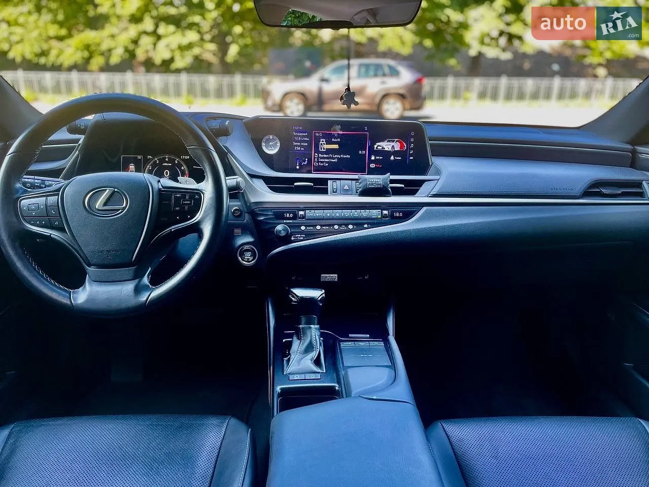2019 Lexus ES - мініатюра 25