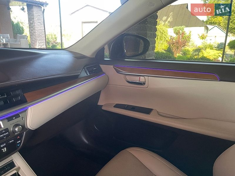 Седан Lexus ES 2015 в Києві фото 3 Седан Lexus ES 2015 в Києві