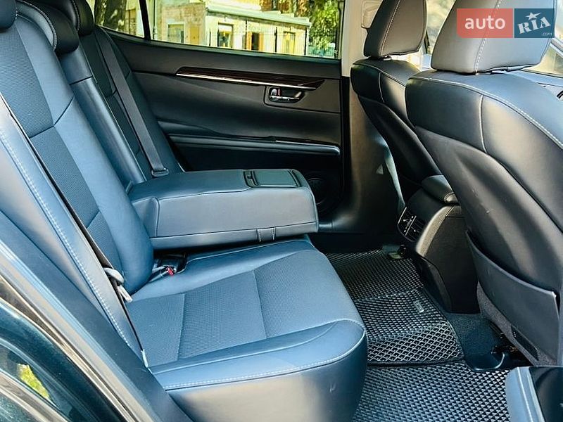 Седан Lexus ES 2017 в Миколаєві