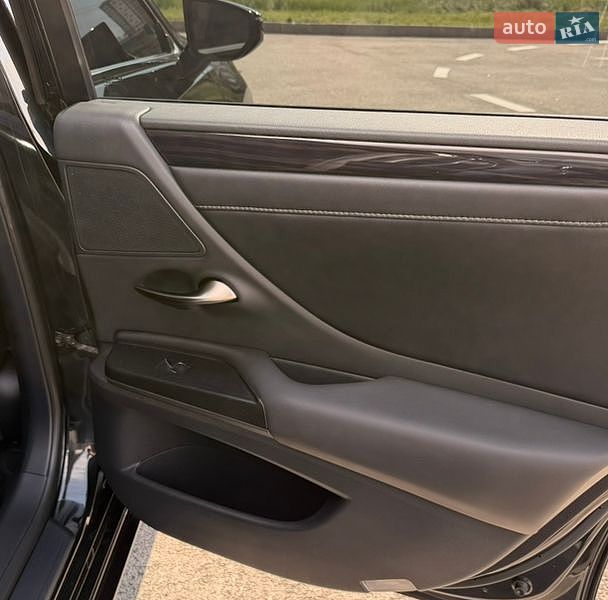 Седан Lexus ES 2021 в Хмельницком фото 13 Седан Lexus ES 2021 в Хмельницком