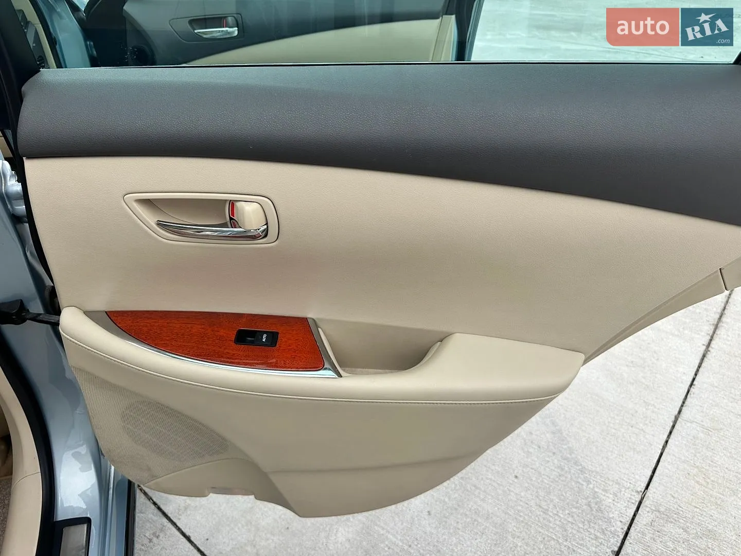 2010 Lexus ES - мініатюра 41
