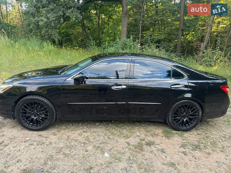 Lexus ES