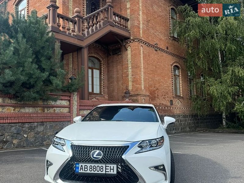 Седан Lexus ES 2014 в Києві