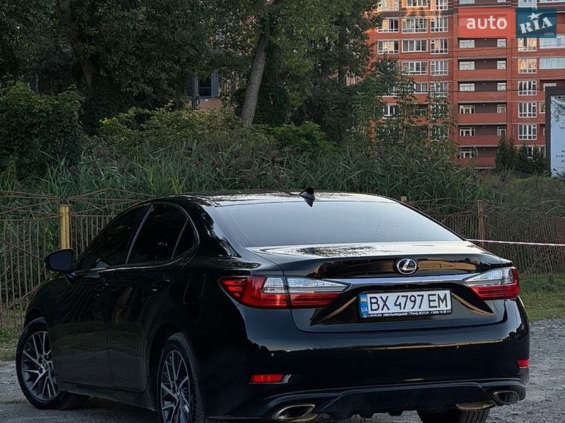 Седан Lexus ES 2017 в Хмельницком