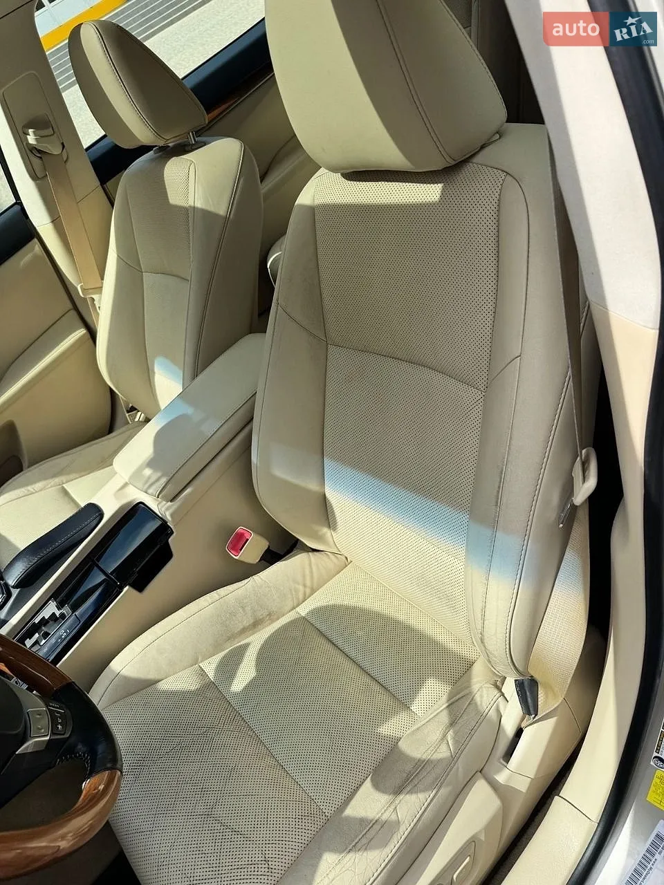 2015 Lexus ES - мініатюра 17