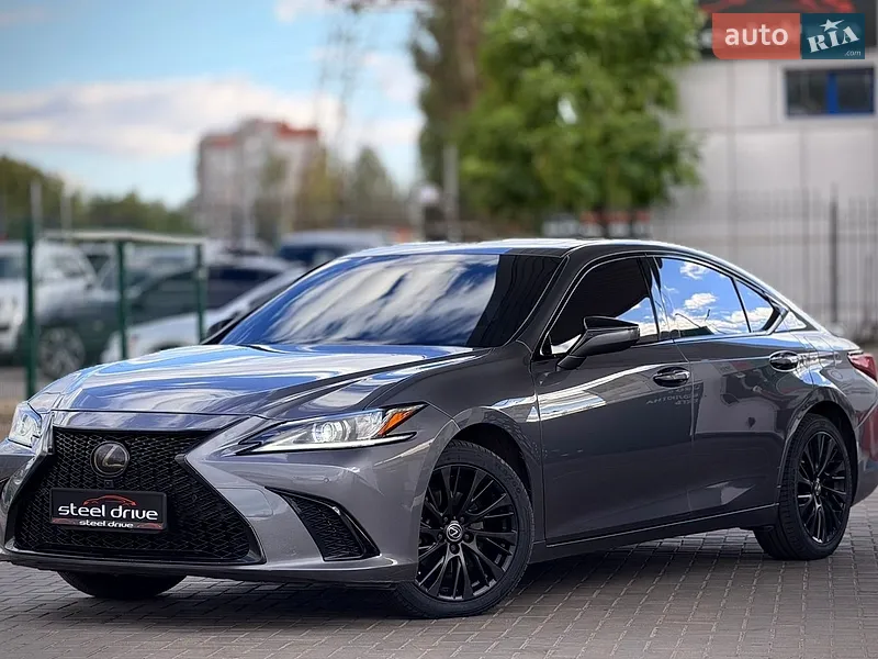 Lexus ES
