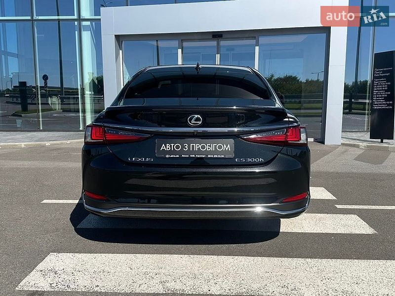 Седан Lexus ES 2024 в Киеве