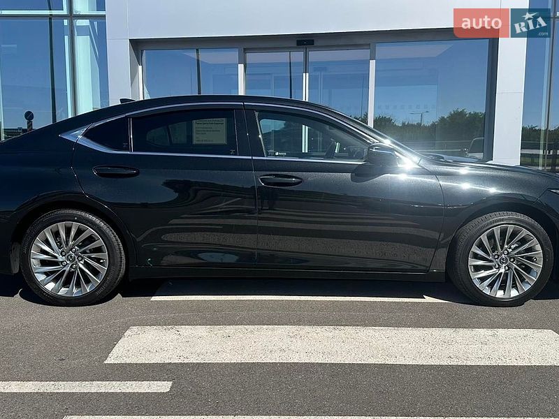 Седан Lexus ES 2024 в Киеве