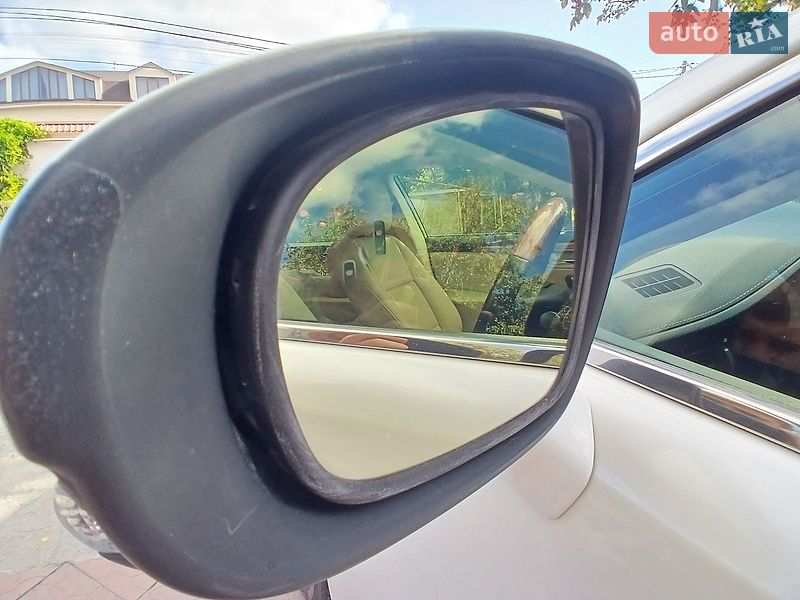Седан Lexus ES 2014 в Одесі