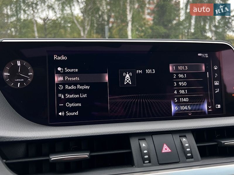 Седан Lexus ES 2020 в Львові