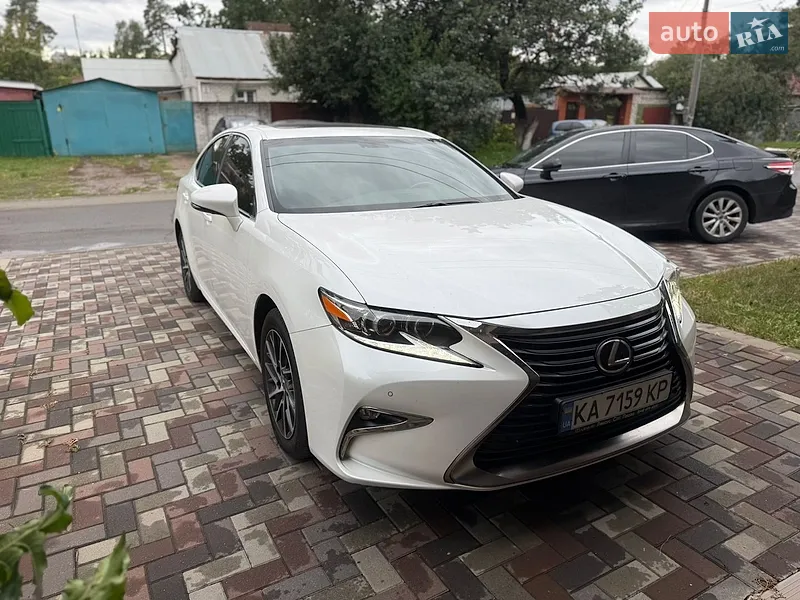 Lexus ES 2017