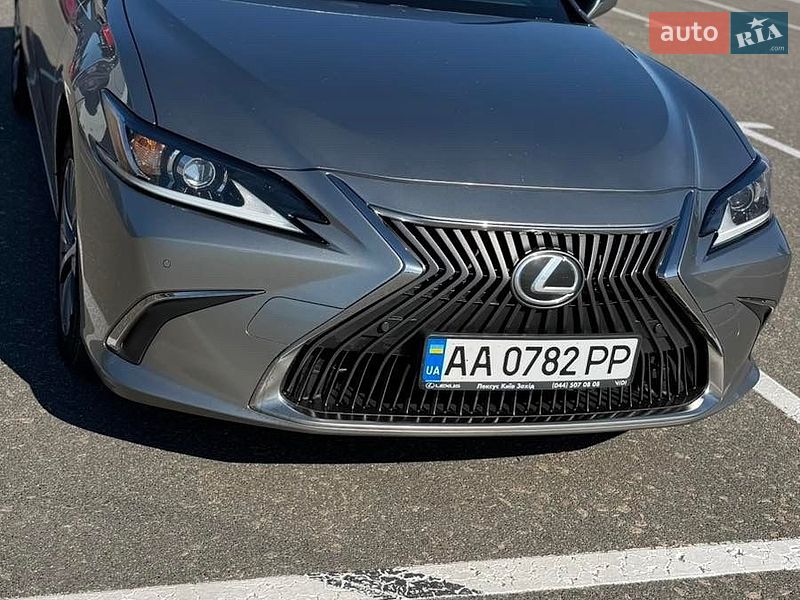 Седан Lexus ES 2019 в Києві фото Седан Lexus ES 2019 в Києві