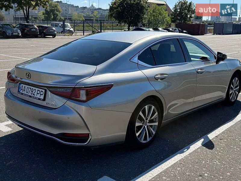 Седан Lexus ES 2019 в Києві фото 5 Седан Lexus ES 2019 в Києві