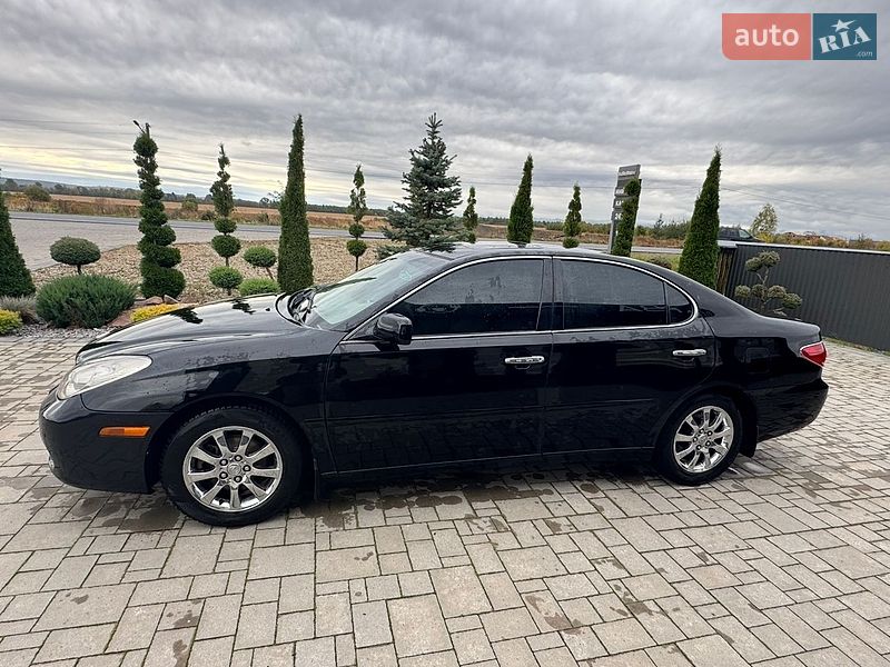 Седан Lexus ES 2005 в Брошневі