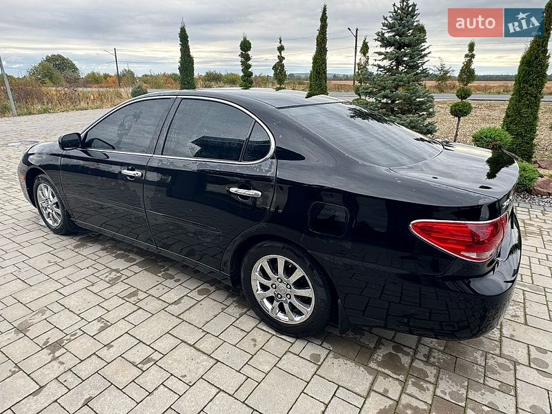 Седан Lexus ES 2005 в Брошневі