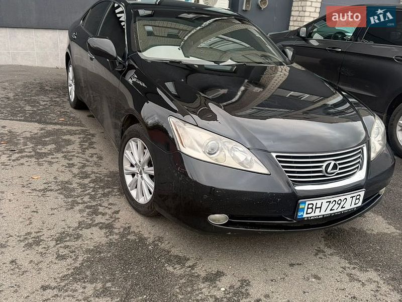 Седан Lexus ES 2006 в Умані