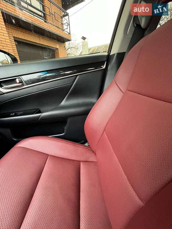 Седан Lexus GS 2013 в Виннице
