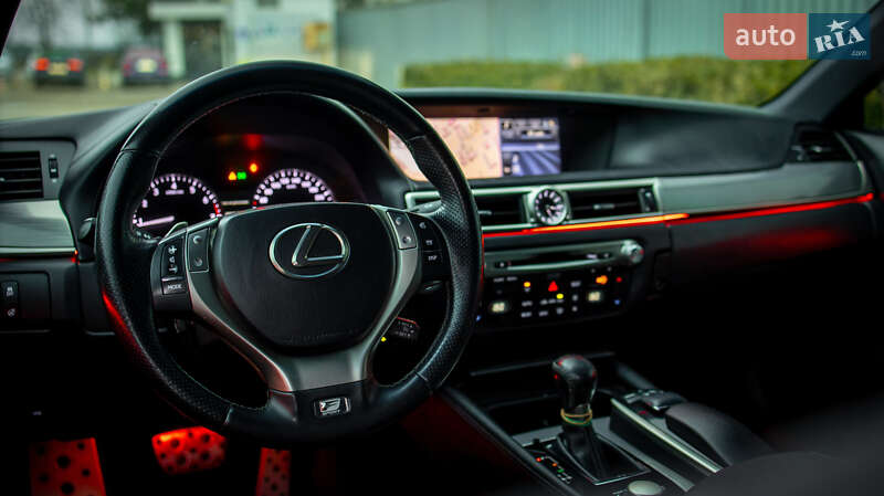 Седан Lexus GS 2012 в Черновцах