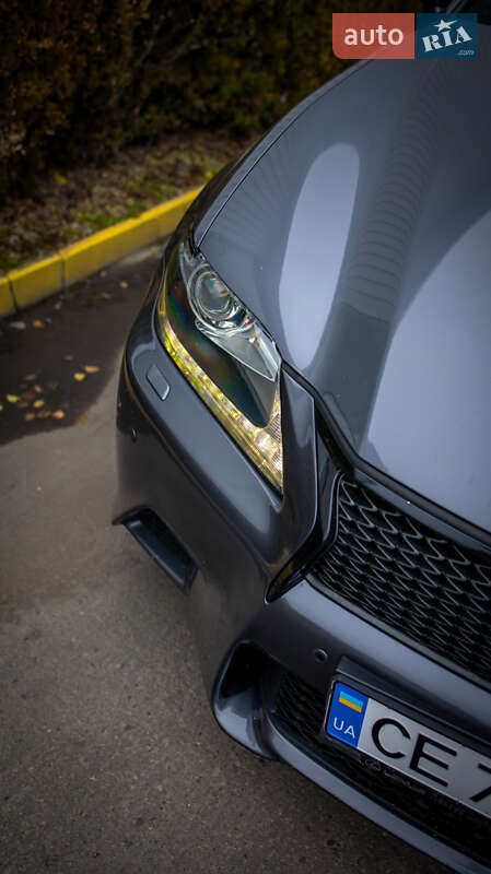 Седан Lexus GS 2012 в Черновцах
