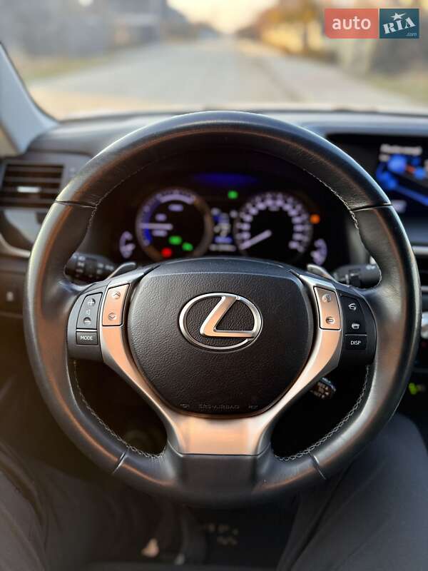 Седан Lexus GS 2014 в Львові