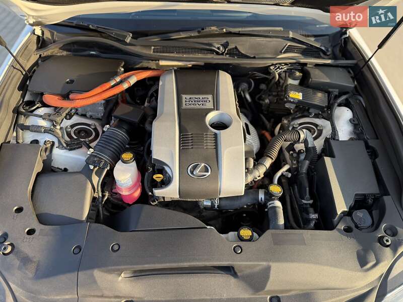 Седан Lexus GS 2014 в Львові