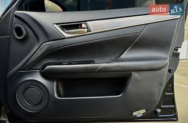 Седан Lexus GS 2015 в 