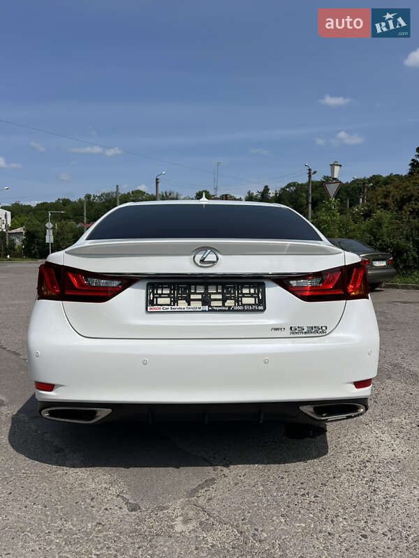 Седан Lexus GS 2013 в Львове