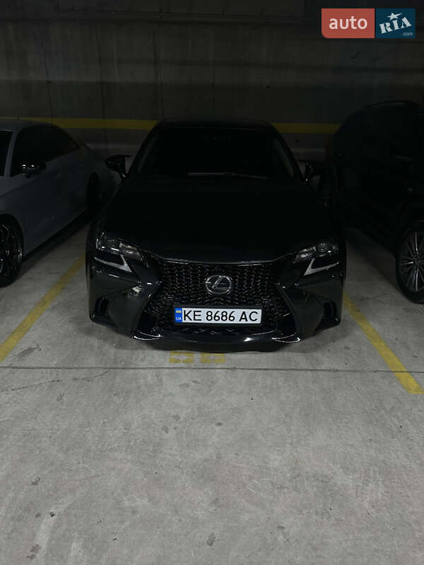 Седан Lexus GS 2015 в 