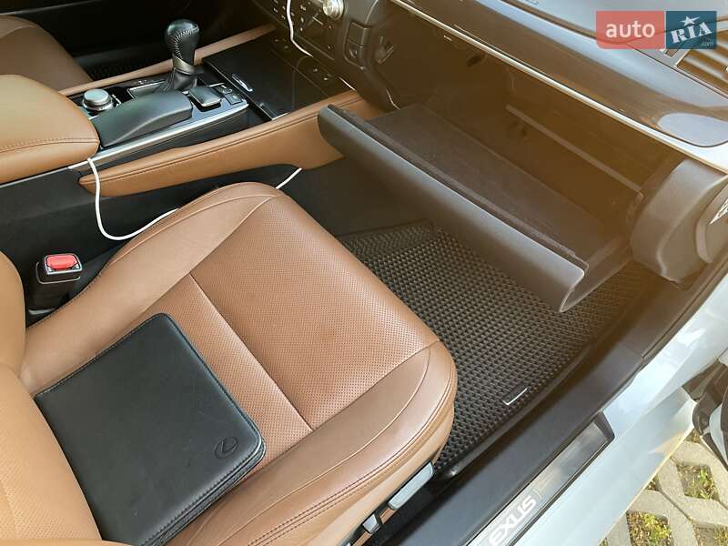 Седан Lexus GS 2014 в Хмельницком