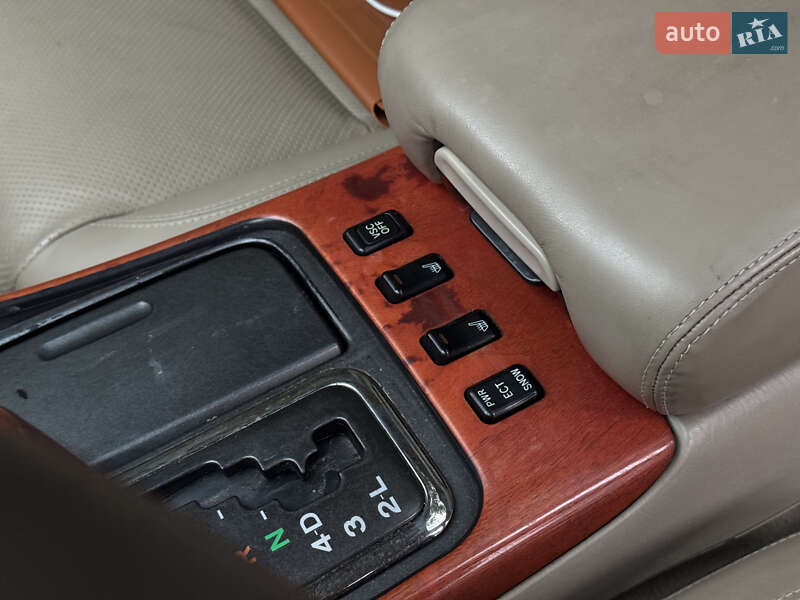 Седан Lexus GS 2000 в Луцке
