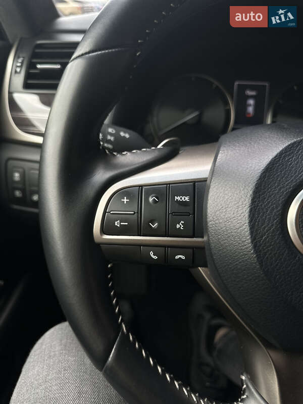 Седан Lexus GS 2018 в Виннице фото 27 Седан Lexus GS 2018 в Виннице