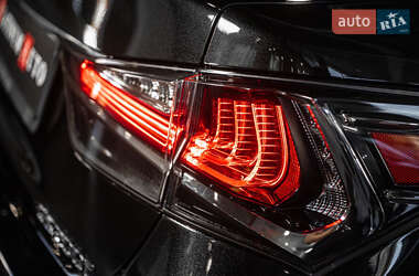 Седан Lexus GS 2017 в 