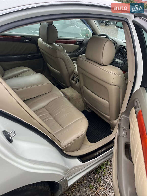 Седан Lexus GS 1999 в Ровно